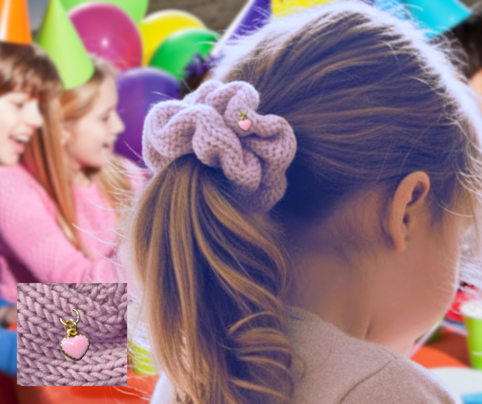 The Sweetheart Knit Wool Scrunchie in Lilac Pink