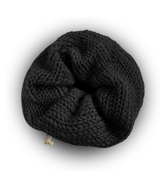 Black - Merino Wool  Palette:  Winter, possibly deep Autumn